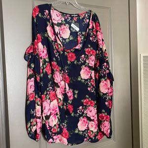 The Findery floral shirt size 3XL, NWT, smoke free home